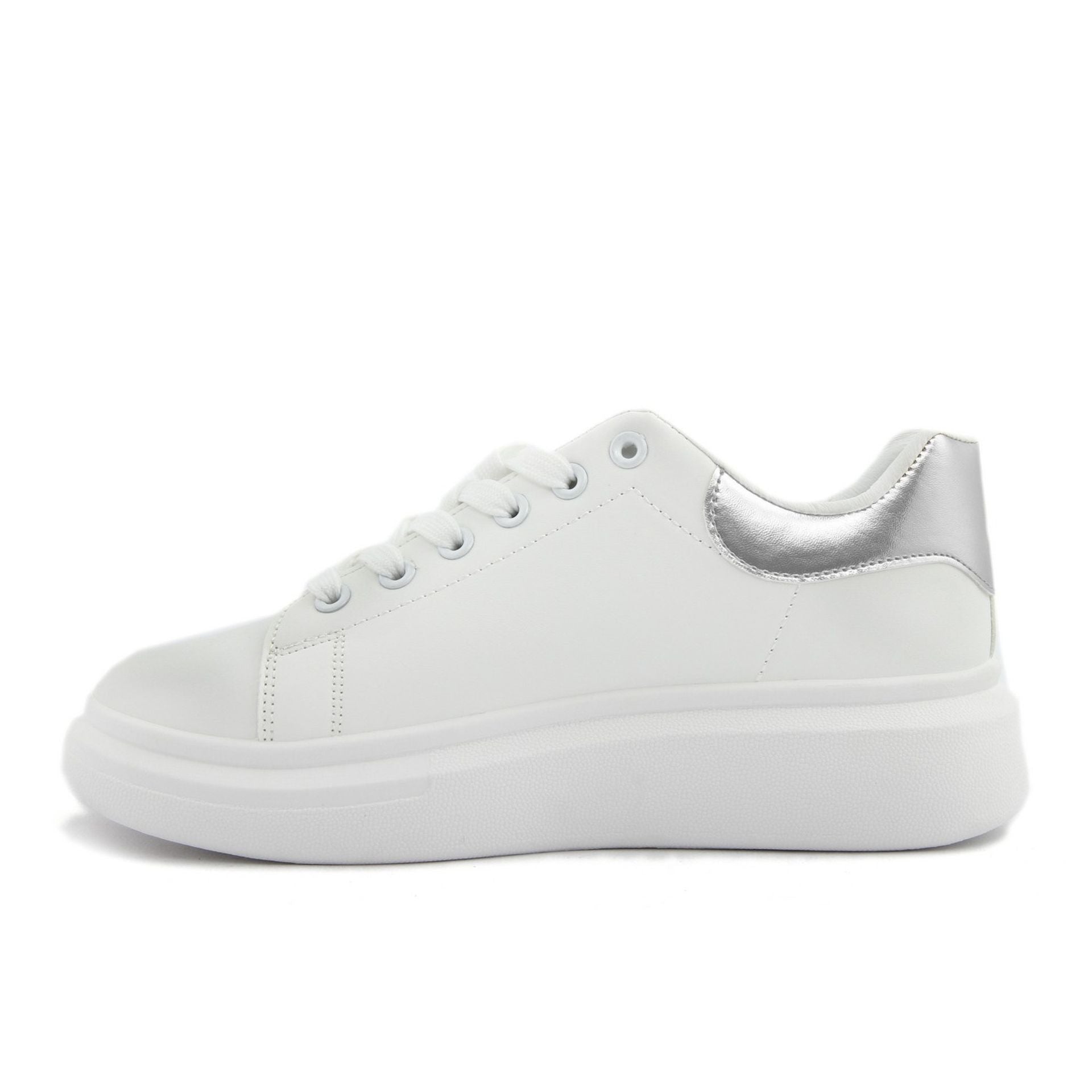 Fashion attitude sneakers for women in white with silver accents, featuring a stylish and modern design.