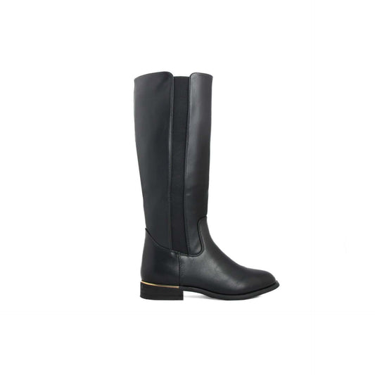 Fashion attitude boots for women in sleek black leather with a stylish design.
