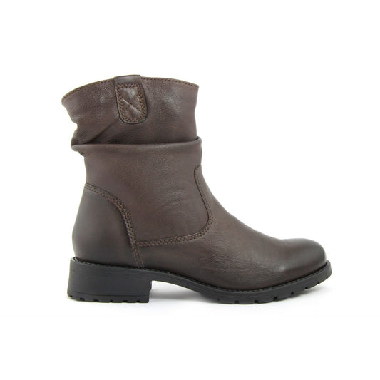 Fashion Attitude women's ankle boots fashion in brown with a stylish folded cuff design.
