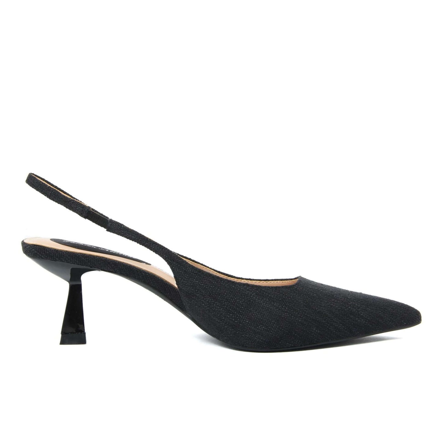 Fashion Attitude Sandals in black with ankle strap and pointed toe, perfect for spring/summer style.